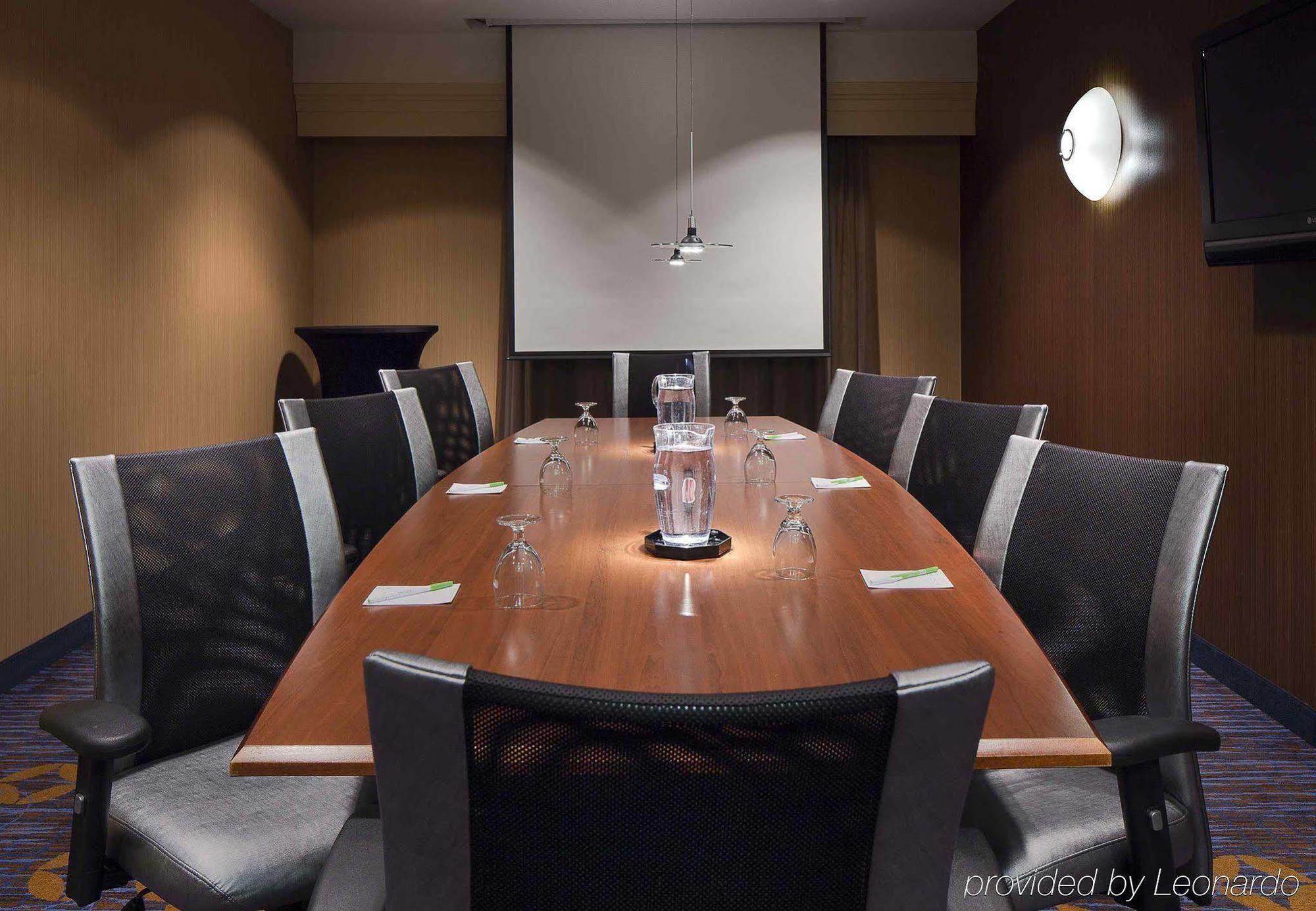 Courtyard Des Moines Ankeny Hotel Ngoại thất bức ảnh